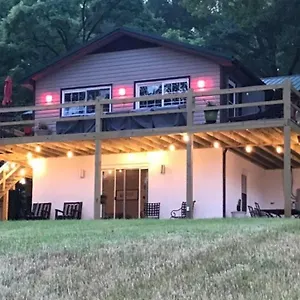 https://belmont-nc-riverfront-2-bedroom-garden-suite.1sthotelscharlotte.com